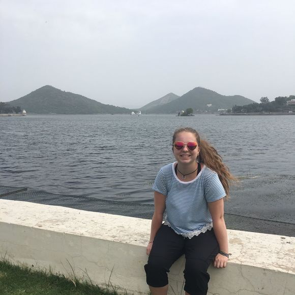 Meet your Posher, Abby - Picture 1 of 1